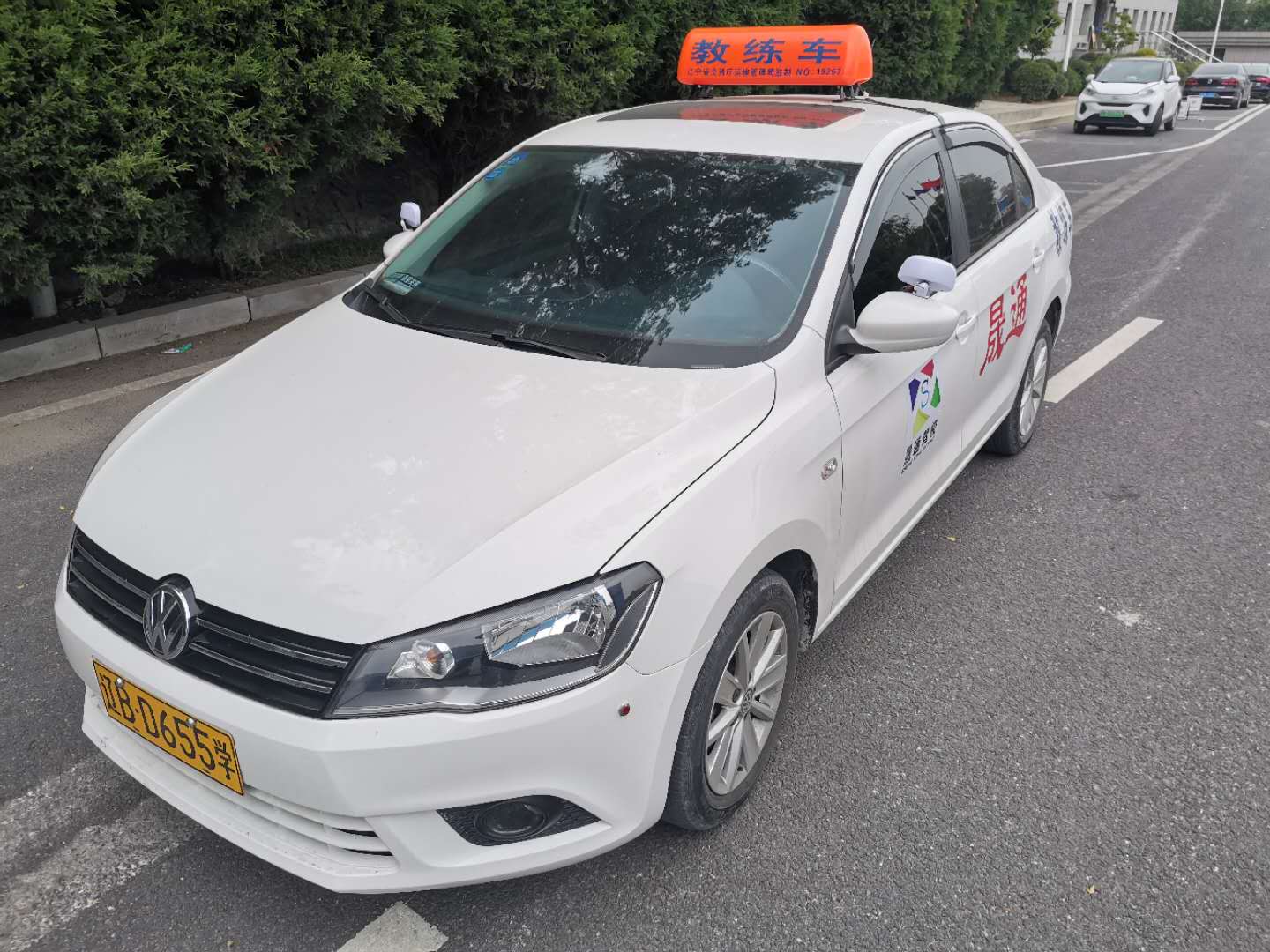 正規(guī)駕校車輛 專業(yè)教練